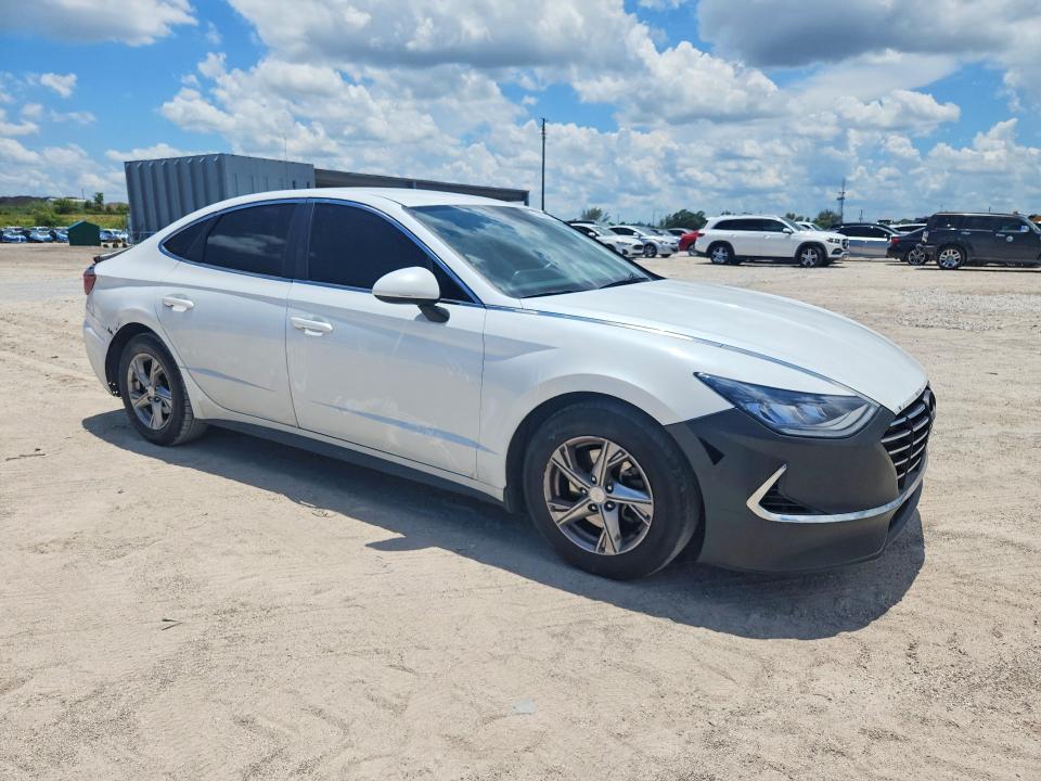 Photo 4 from auction – 2020 HYUNDAI SONATA with VIN 5NPEG4JA2LH056741