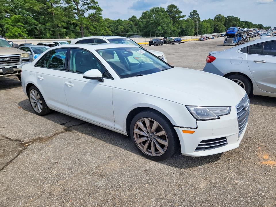 Photo 4 from auction – 2017 AUDI A4 with VIN WAUGMAF45HN054439