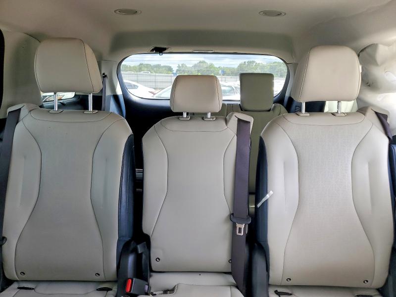 Снимка 10 от търг – 2025 KIA CARNIVAL с VIN KNDNC5K39S6475664