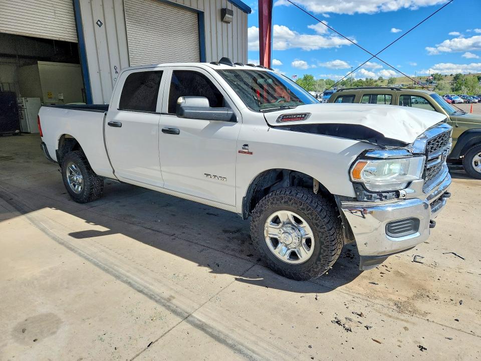 Foto 4 de la subasta – 2022 RAM 2500 con VIN 3C6UR5CL8NG125476