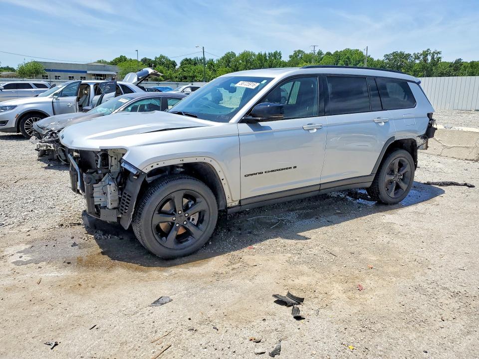 Снимка 1 от търг – 2023 JEEP GRAND CHEROKEE с VIN 1C4RJKAG4P8806186