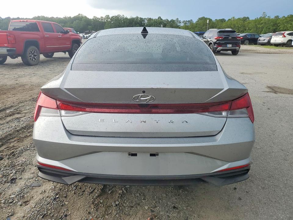 Photo 6 from auction – 2023 HYUNDAI ELANTRA with VIN 5NPLM4AG1PH110296