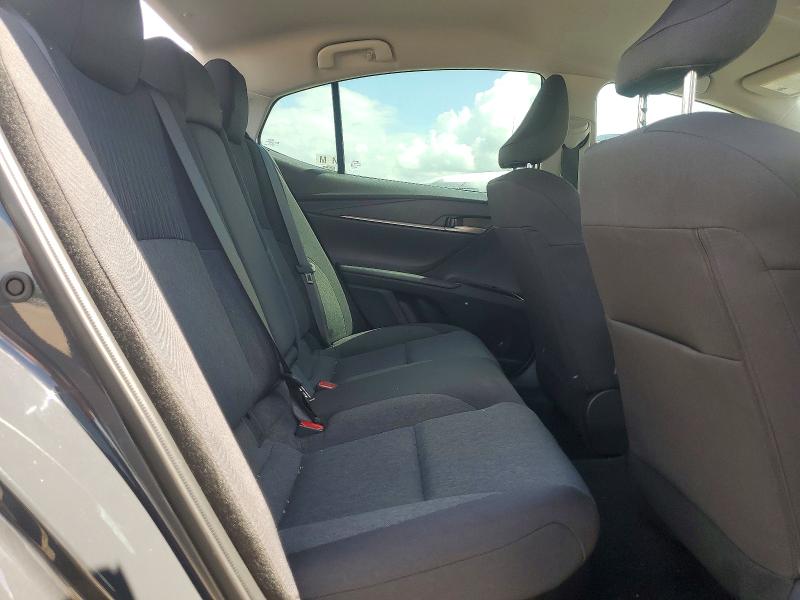 Photo 10 from auction – 2026 TOYOTA CAMRY with VIN 4T1DAACK0TU301104