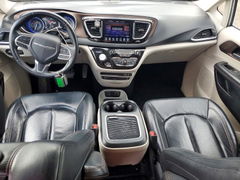 Zdjęcie 8 z aukcji – 2017 CHRYSLER PACIFICA z VIN 2C4RC1EG3HR614150