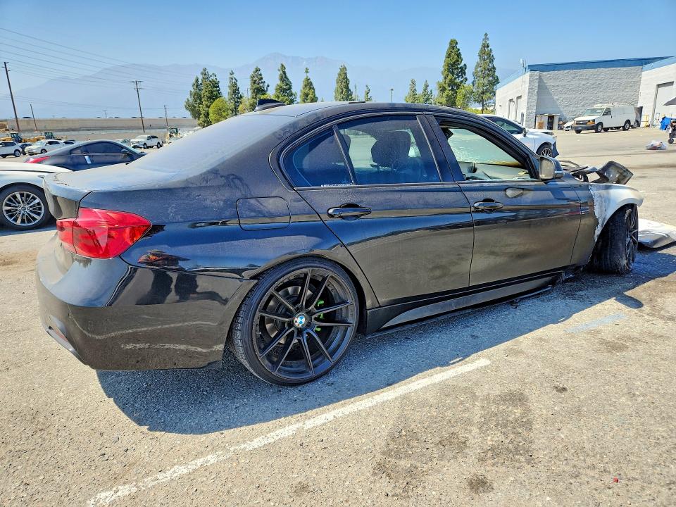 Photo 3 from auction – 2017 BMW 330 with VIN WBA8B9G34HNU55818