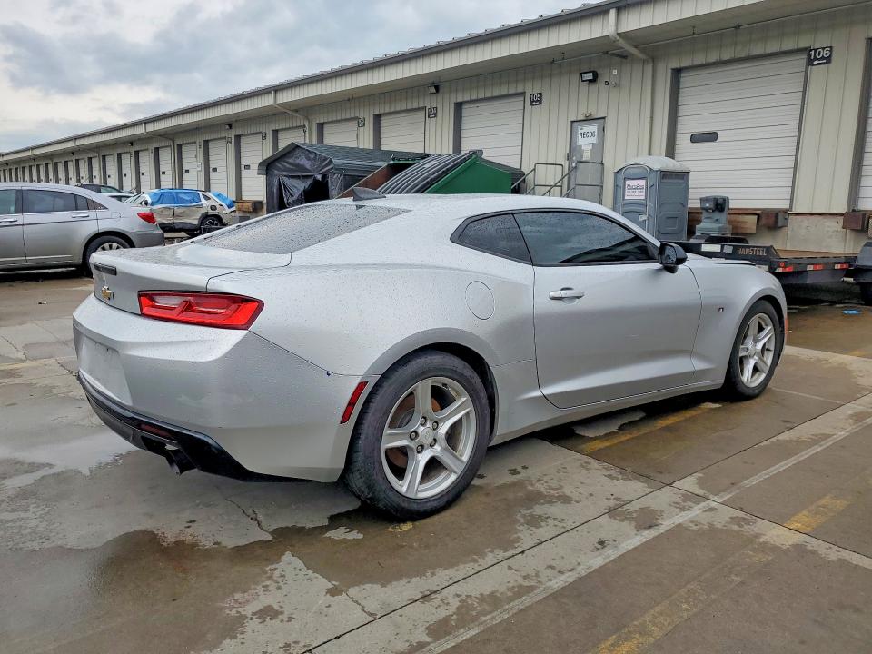 Photo 3 from auction – 2017 CHEVROLET CAMARO with VIN 1G1FB1RX7H0122935