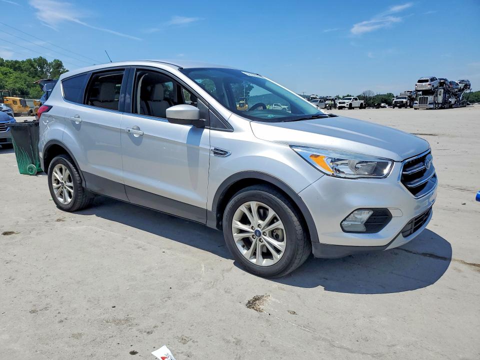 Photo 4 from auction – 2019 FORD ESCAPE with VIN 1FMCU9G98KUB07444