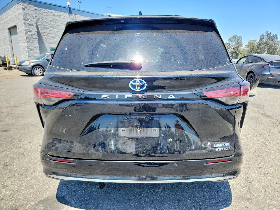 Photo 6 from auction – 2021 TOYOTA SIENNA with VIN 5TDZRKEC2MS003383