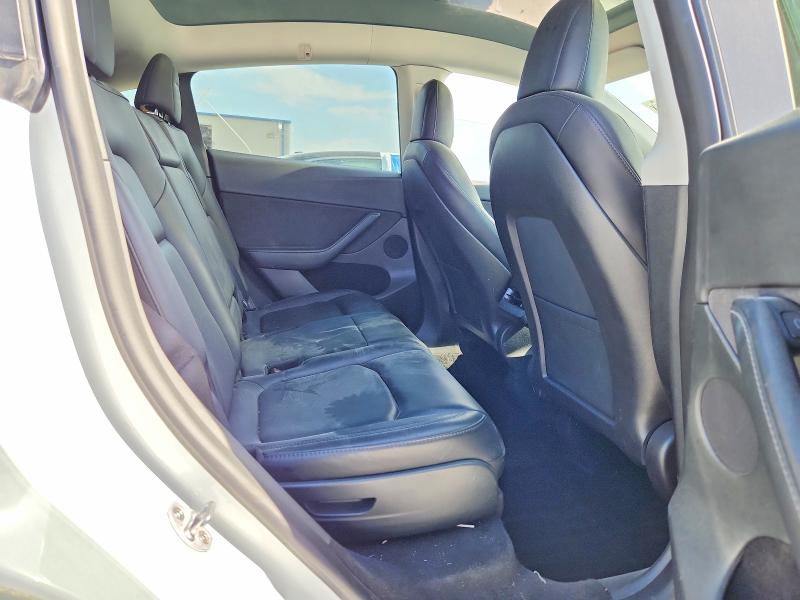 Photo 10 from auction – 2022 TESLA MODEL  Y with VIN 7SAYGAEE4NF570202