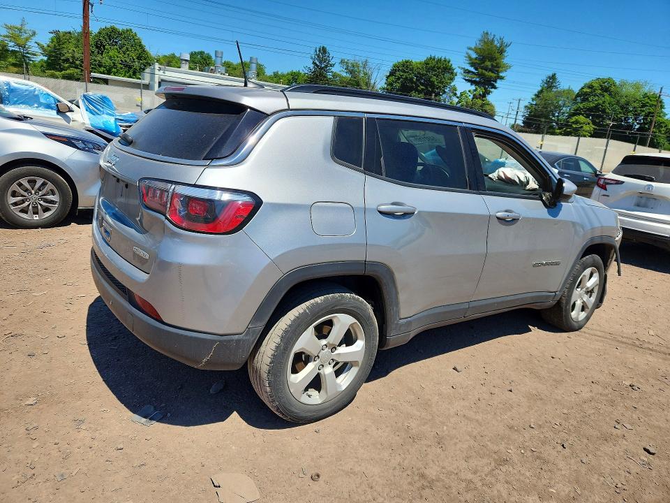 Photo 3 from auction – 2020 JEEP COMPASS with VIN 3C4NJDBB8LT219398