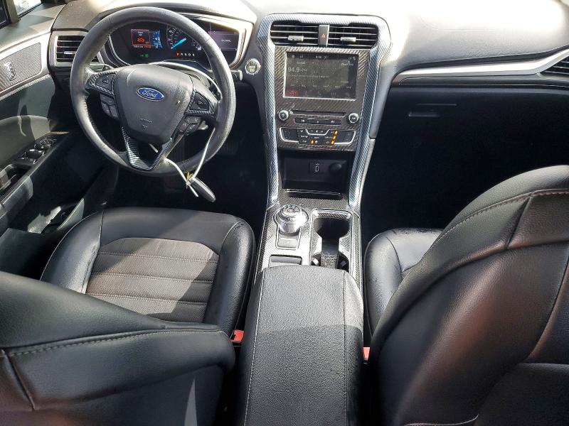 Photo 8 from auction – 2017 FORD FUSION with VIN 3FA6P0HD1HR184752