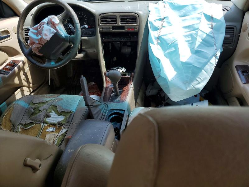 Photo 8 from auction – 1998 INFINITI I30 with VIN JNKCA21A9WT600664