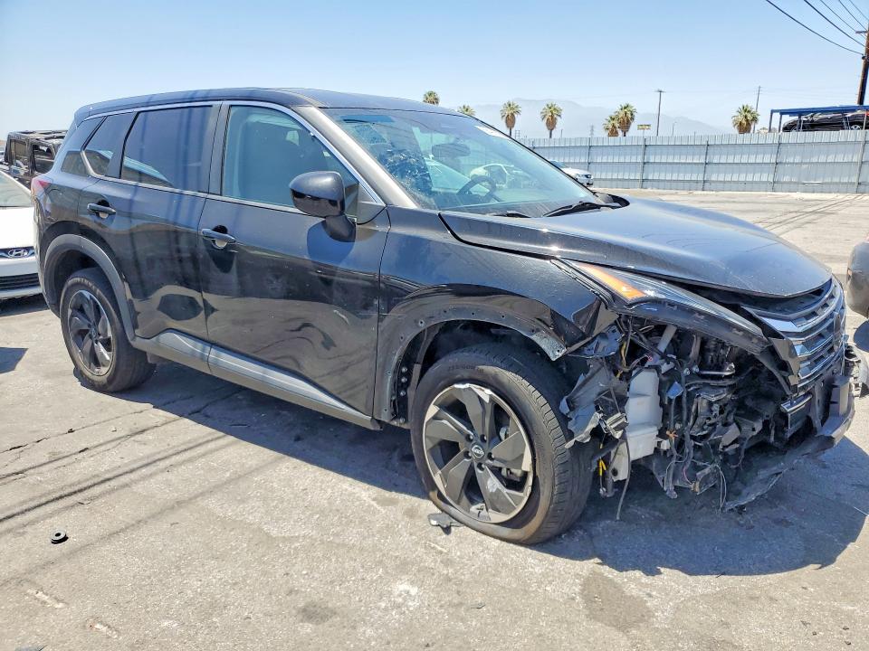 Photo 4 from auction – 2024 NISSAN ROGUE with VIN 5N1BT3BA1RC671241