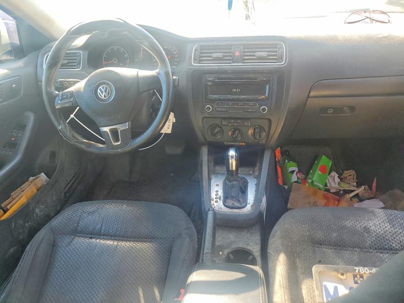 Photo 8 from auction – 2014 VOLKSWAGEN JETTA with VIN 3VW2K7AJ6EM245728