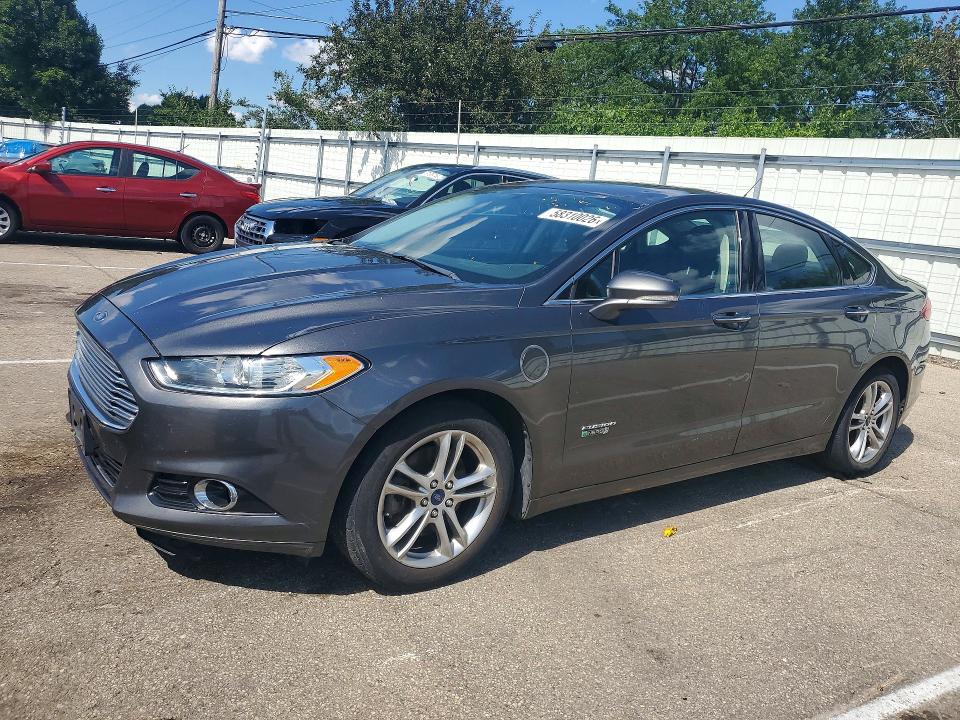 FORD FUSION 2016 with VIN 3FA6P0SU3GR272175 - Photo from auction
