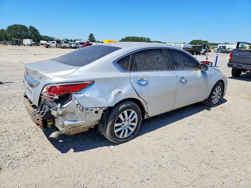 Photo 3 from auction – 2015 NISSAN ALTIMA with VIN 1N4AL3AP5FC206601