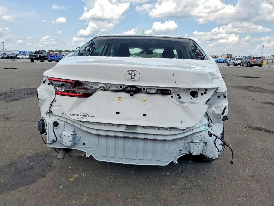 Photo 6 from auction – 2026 TOYOTA CAMRY with VIN 4T1DAACK1TU217700