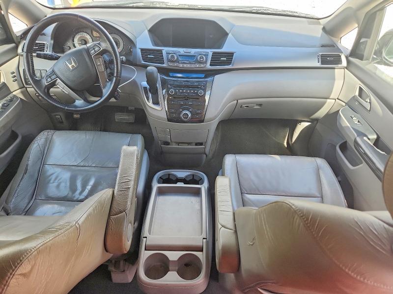 Photo 8 from auction – 2011 HONDA ODYSSEY with VIN 5FNRL5H90BB006352