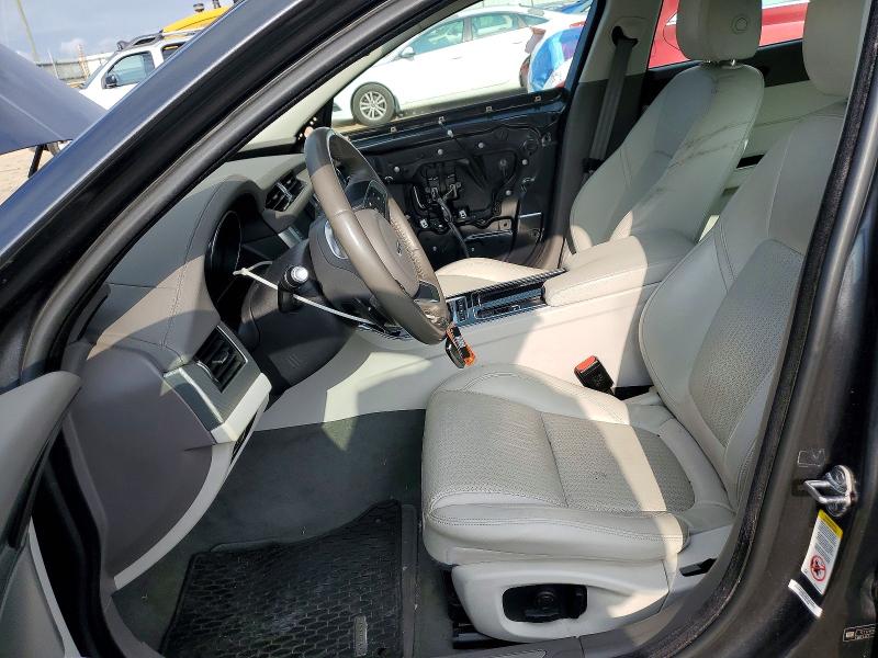 Foto 7 de la subasta – 2018 JAGUAR XF con VIN SAJBK4EV4JCY55767