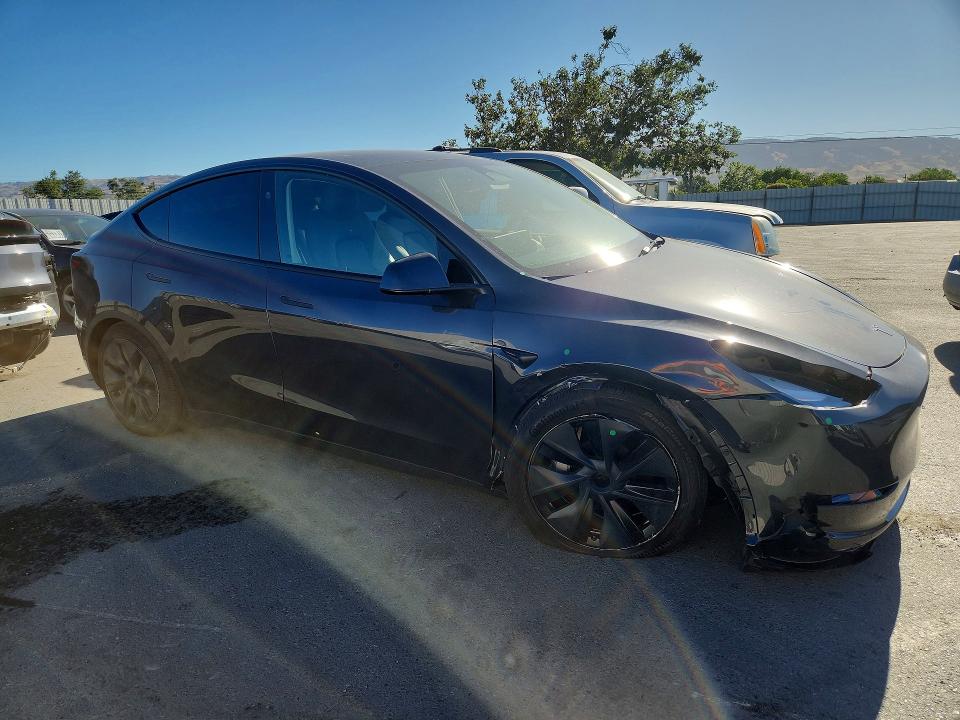 Photo 4 from auction – 2024 TESLA MODEL Y with VIN 7SAYGDED0RF119184