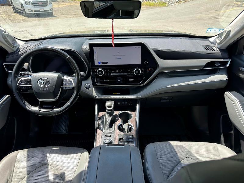 Фото 9 с аукциона – 2023 TOYOTA HIGHLANDER с VIN 5TDKDRBH4PS001390