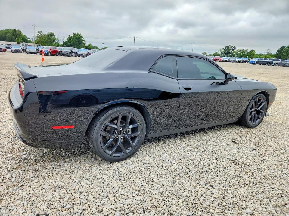 Photo 3 from auction – 2022 DODGE CHALLENGER with VIN 2C3CDZBT8NH168473