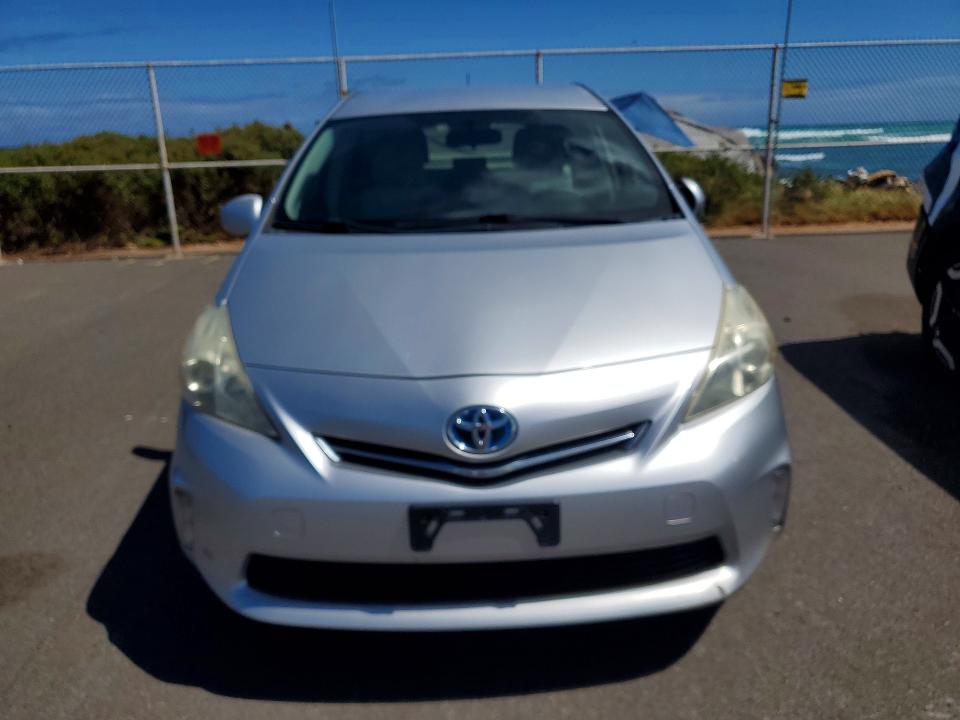 Photo 5 from auction – 2013 TOYOTA PRIUS V with VIN JTDZN3EU1D3190191