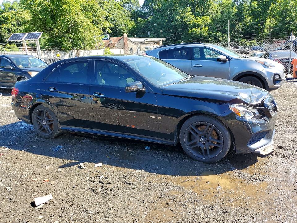 Photo 4 from auction – 2015 MERCEDES-BENZ E with VIN WDDHF5KB7FB105831