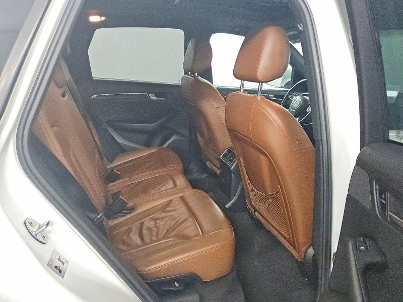 صورة رقم 11 من المزاد - 2010 AUDI Q5 مع VIN WA1CKAFP2AA087536