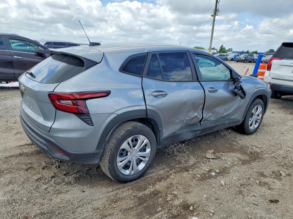 Photo 3 from auction – 2026 CHEVROLET TRAX with VIN KL77LFEP6TC043840