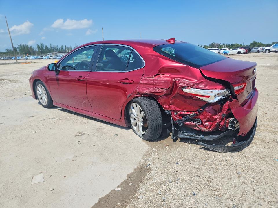 Photo 2 from auction – 2020 TOYOTA CAMRY with VIN 4T1C11AK3LU951785