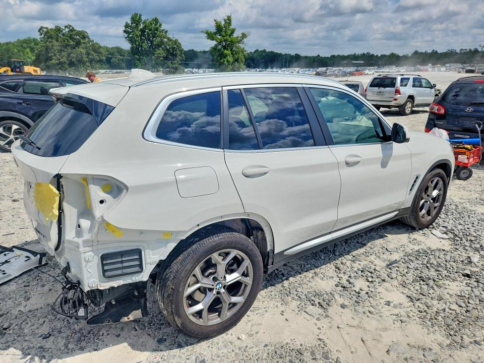 Foto 3 de la subasta – 2023 BMW X3 con VIN 5UX43DP05P9S61330
