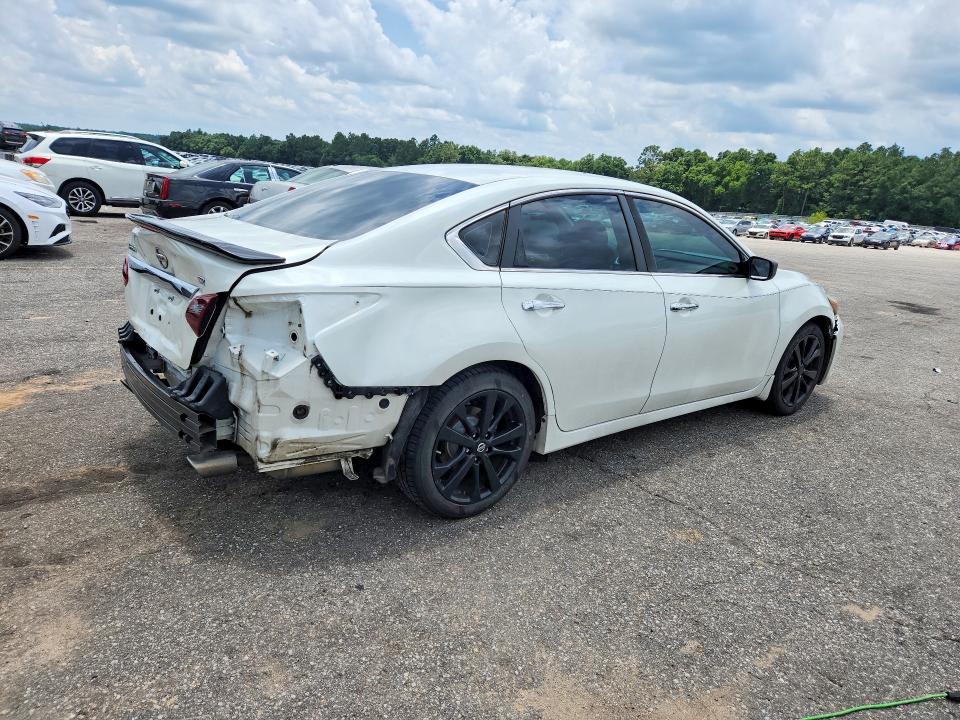 Photo 3 from auction – 2017 NISSAN ALTIMA with VIN 1N4AL3AP3HC255170