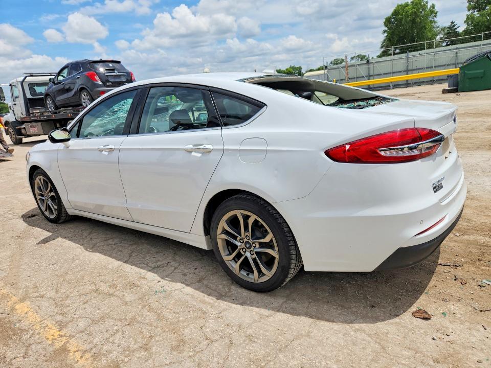 صورة رقم 2 من المزاد - 2020 FORD FUSION مع VIN 3FA6P0CD2LR152098