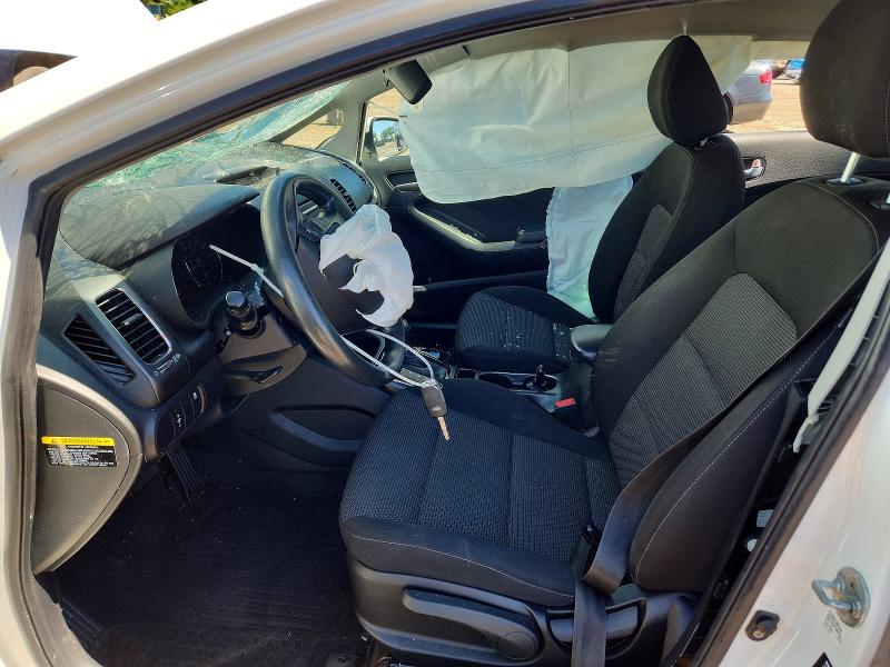 Photo 7 from auction – 2017 KIA FORTE with VIN 3KPFK4A72HE101230