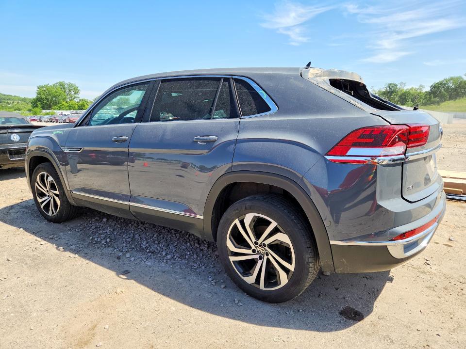 Photo 2 from auction – 2022 VOLKSWAGEN ATLAS with VIN 1V2BC2CA2NC213570