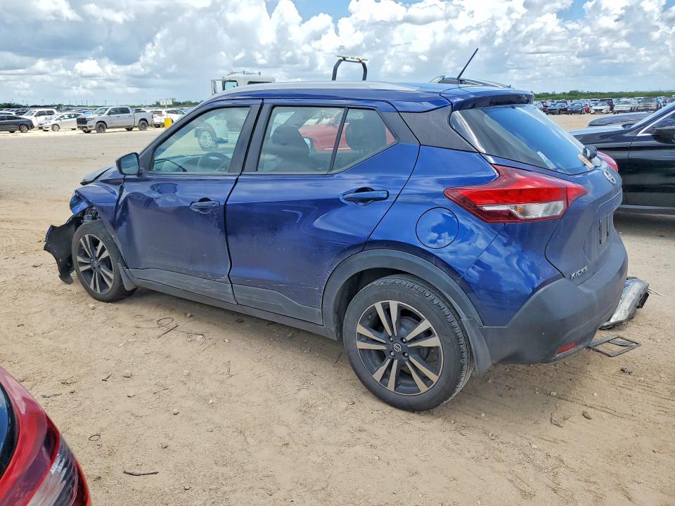 Photo 2 from auction – 2018 NISSAN KICKS with VIN 3N1CP5CU0JL543506