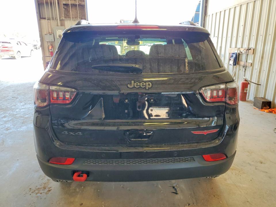 Photo 6 from auction – 2026 JEEP COMPASS with VIN 3C4NJDDN3TT195230