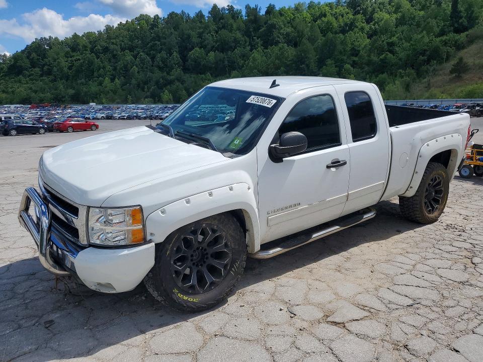 Photo 1 from auction – 2011 CHEVROLET SILVERADO with VIN 1GCVKSE24BZ226465