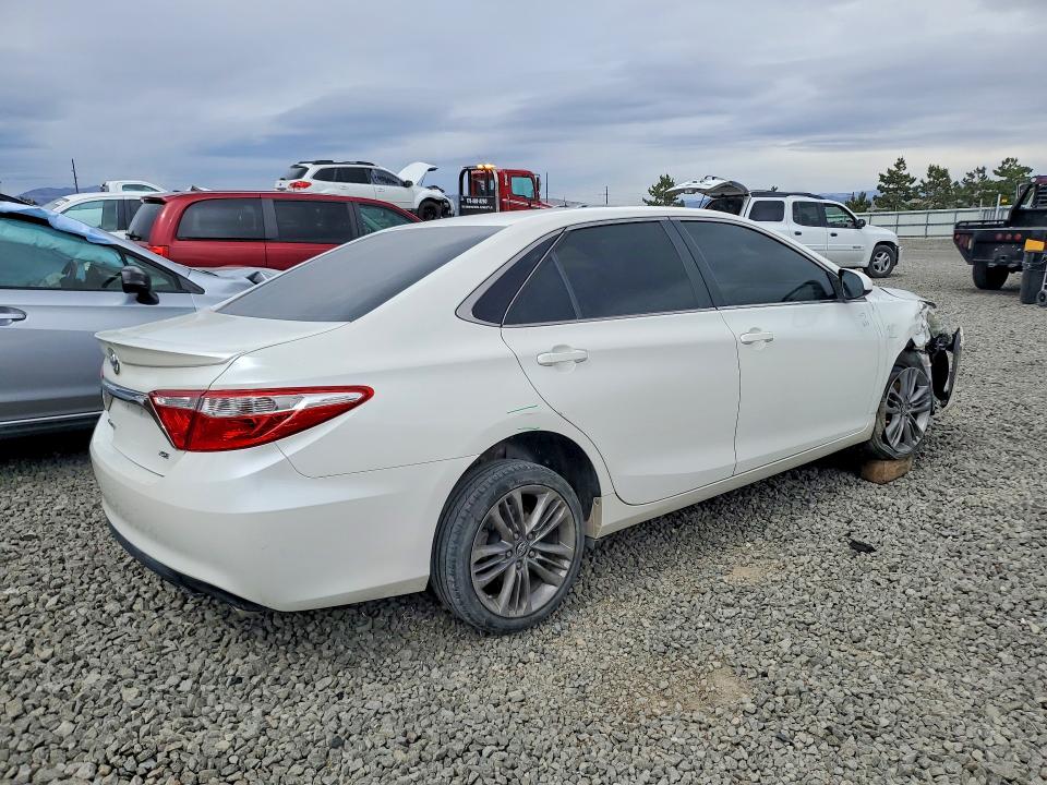 Photo 3 from auction – 2016 TOYOTA CAMRY with VIN 4T1BF1FK5GU247440