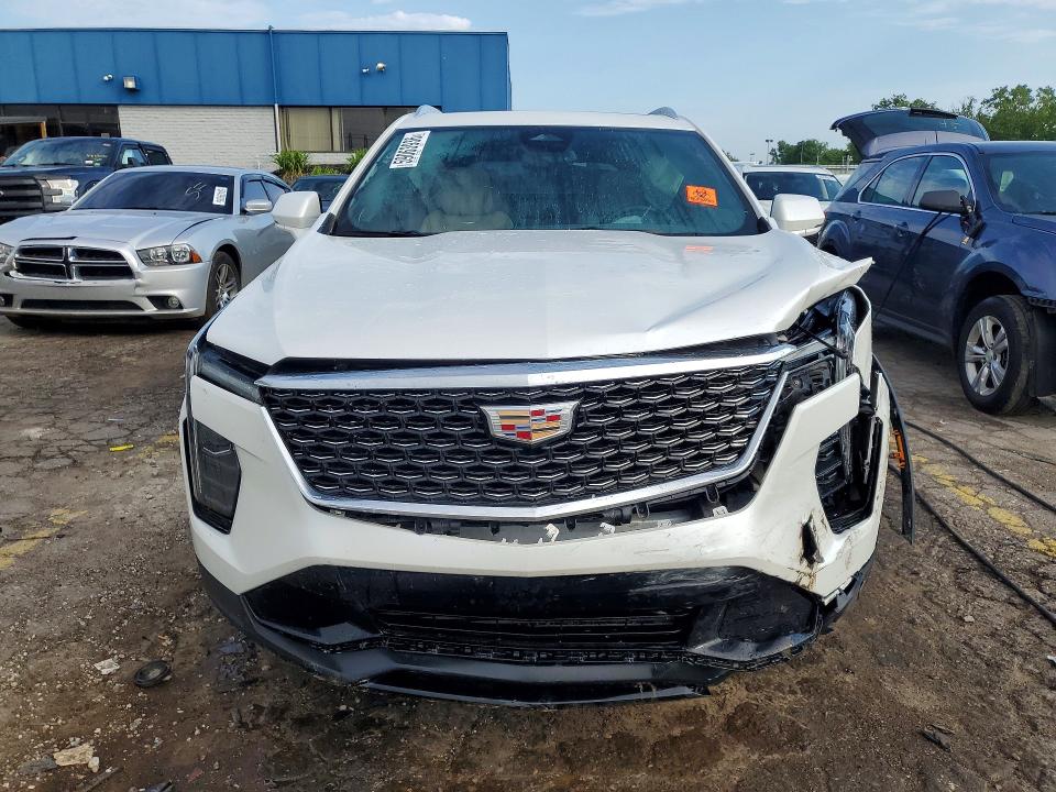 Photo 5 from auction – 2024 CADILLAC XT4 with VIN 1GYFZDR41RF100139