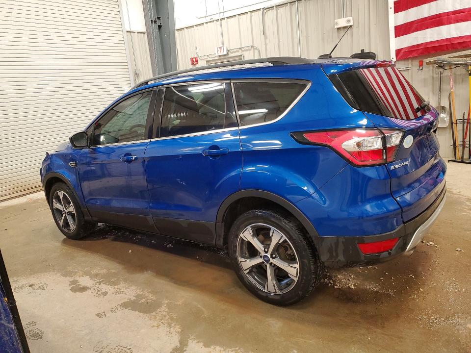 Photo 2 from auction – 2017 FORD ESCAPE with VIN 1FMCU9G98HUD93529