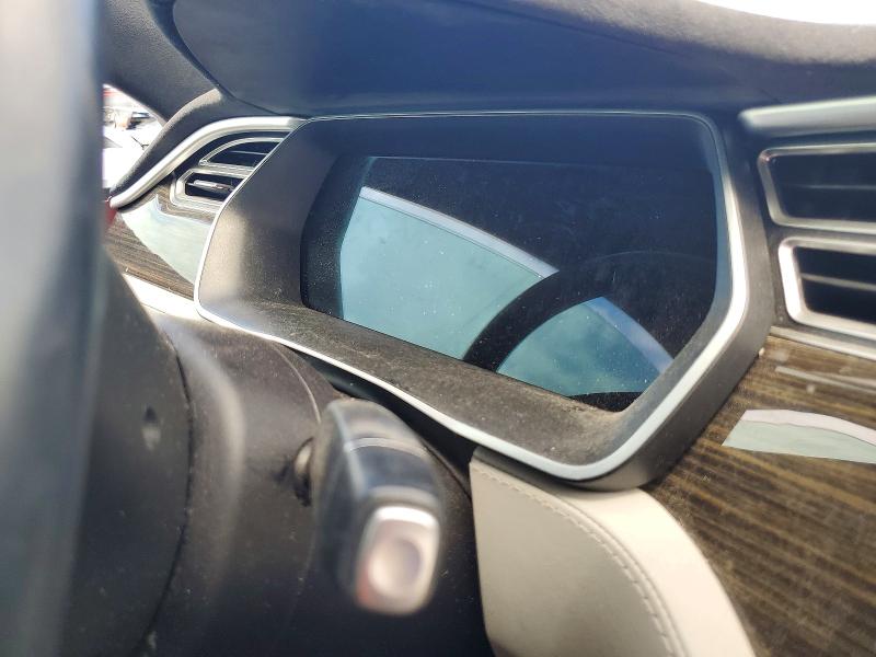 Photo 9 from auction – 2016 TESLA MODEL S with VIN 5YJSA1E19GF143022