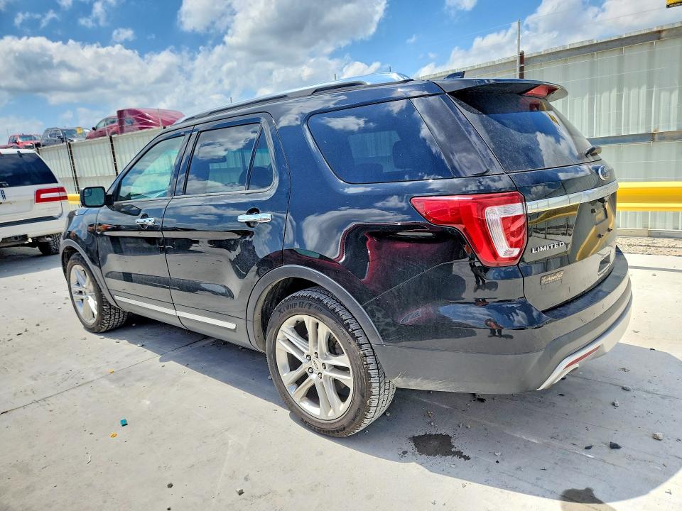 Photo 2 from auction – 2017 FORD EXPLORER with VIN 1FM5K7F88HGA22395