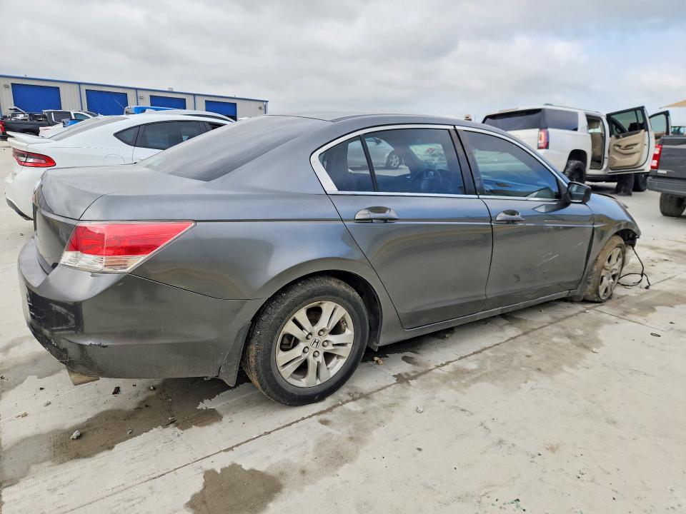 Photo 3 from auction – 2010 HONDA ACCORD with VIN 1HGCP2F49AA076506