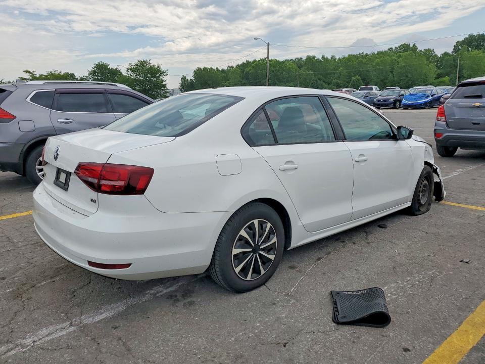 Photo 3 from auction – 2016 VOLKSWAGEN JETTA with VIN 3VW267AJ4GM402325