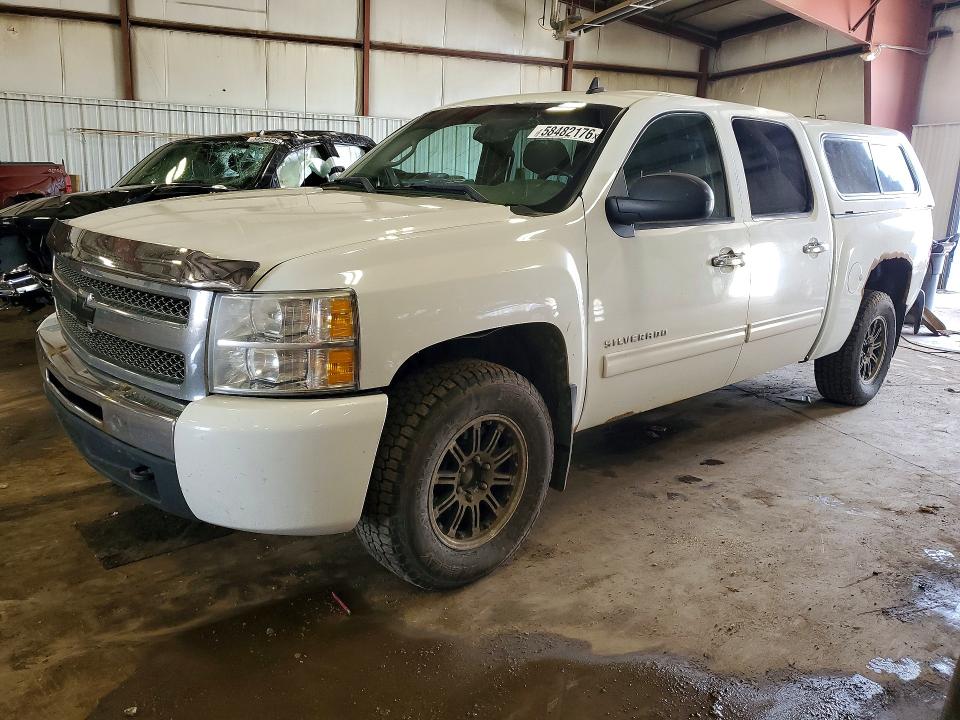 CHEVROLET SILVERADO 2011 with VIN 3GCPKREA3BG366550 - Photo from auction
