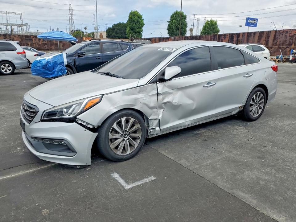 HYUNDAI SONATA 2015 with VIN 5NPE34AF2FH055231 - Photo from auction