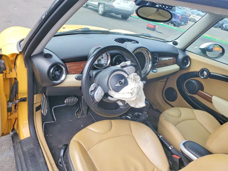 Photo 8 from auction – 2008 MINI COOPER with VIN WMWMF73538TV36299