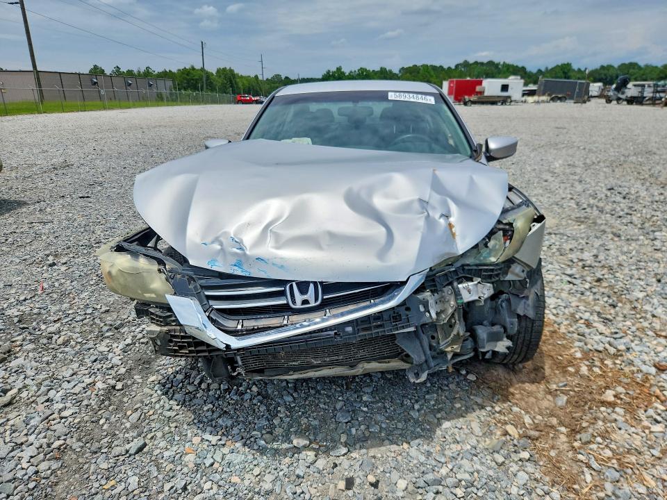 Photo 5 from auction – 2014 HONDA ACCORD with VIN 1HGCR2F36EA240138